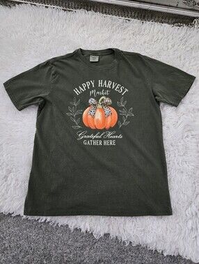 State of Mine 100% Cotton Heavyweight Jersey Happy Harvest T-Shirt. Size Medium.